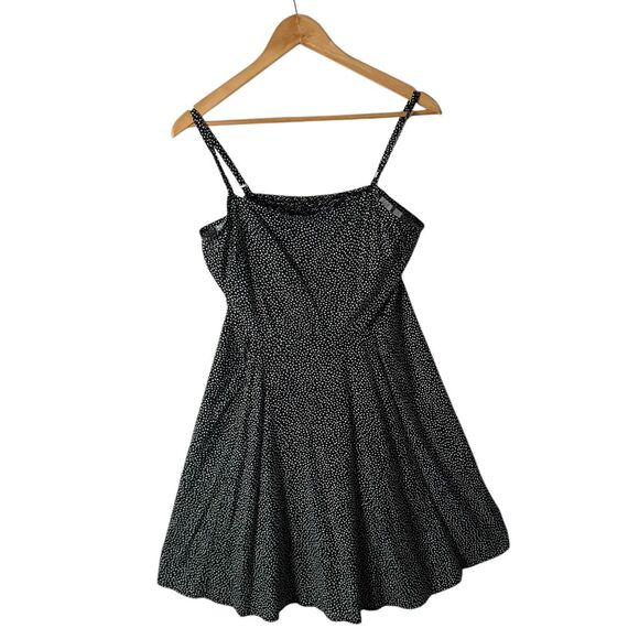 GAP Fit & Flare Dress Black Polka Dot Smocked Short Sundress Womens M Whimsigoth - Picture 1 of 9